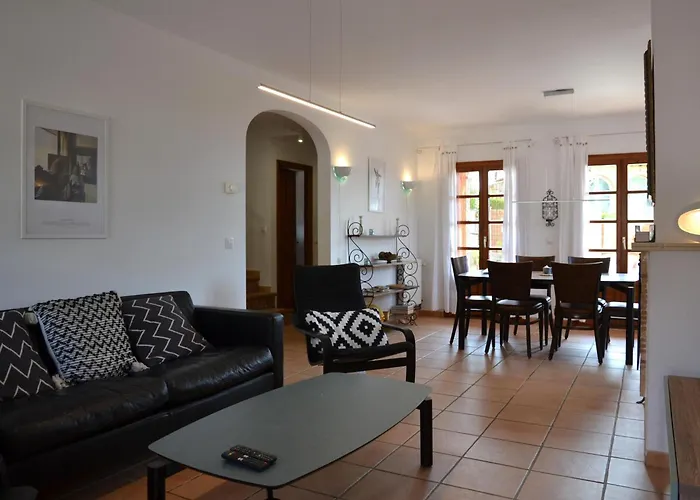 Casa Con Piscina Privada Y Jardin Cerca De La Playa En - Es-323-6 * L'Estartit