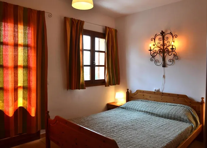 Casa Con Piscina Privada Y Jardin Cerca De La Playa En - Es-323-6 Holiday home