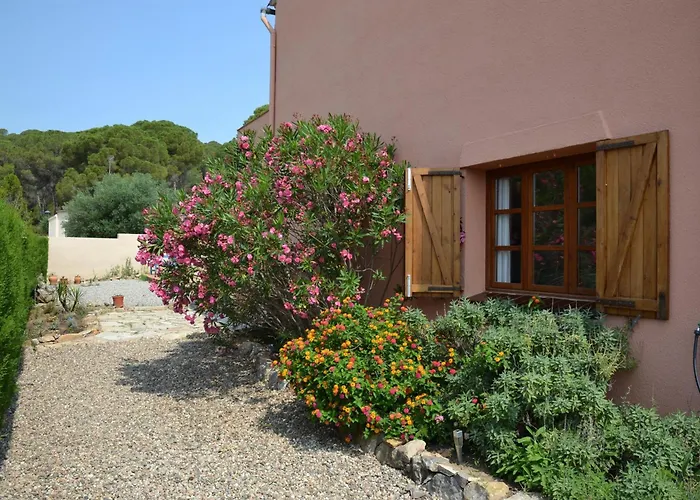 Casa Con Piscina Privada Y Jardin Cerca De La Playa En - Es-323-6 Holiday home *